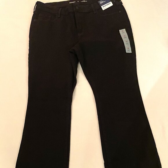 BNWT Old Navy 14 SHORT / Midrise Kicker Boot Cut Jean. Black women's Jeans - Picture 2 of 13